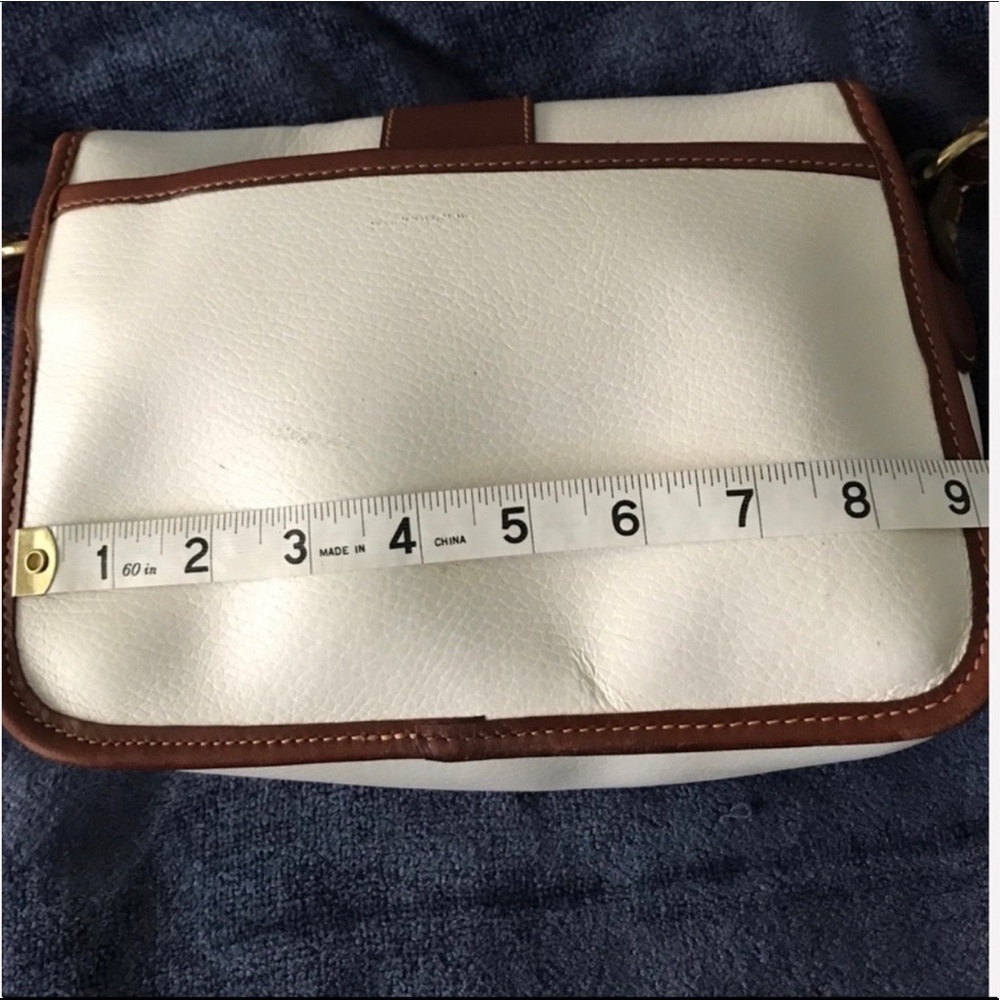 Coach Vintage Sheridan Leather Saddle Crossbody - Picture 4 of 10